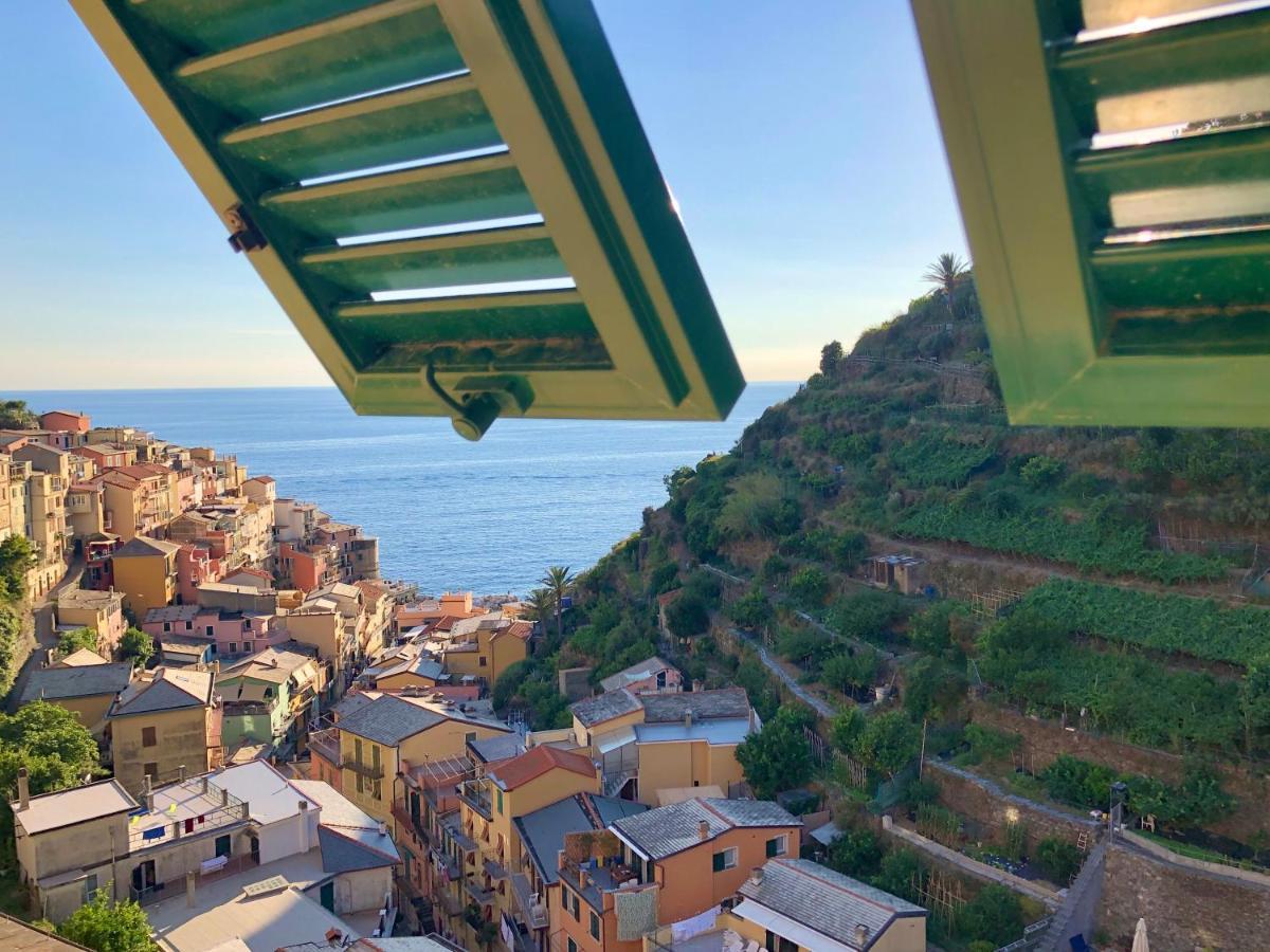 L' Attico Giallo Oro Di Giulia Manarola Exterior photo